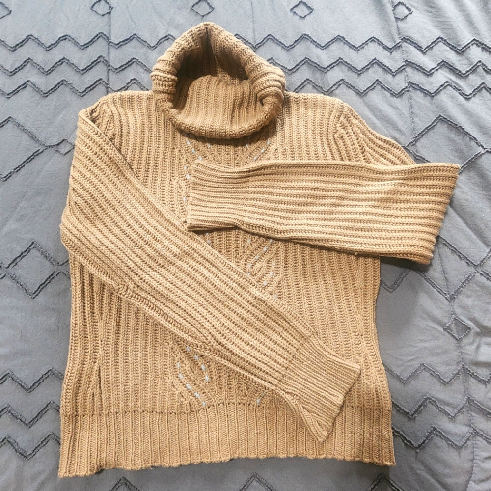 Kier + J Turtle neck sweater EUC